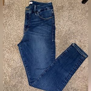 Good American good legs skinny jeans
